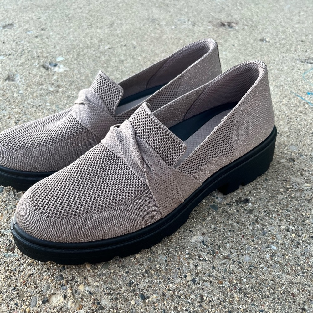 Basically New Bzees - image 4